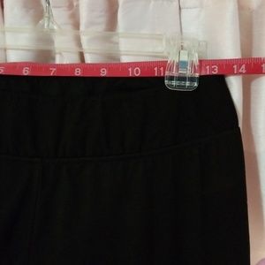 Hot Kiss Pants - Calf length leggings Hot Kiss Pants - Calf length leggings